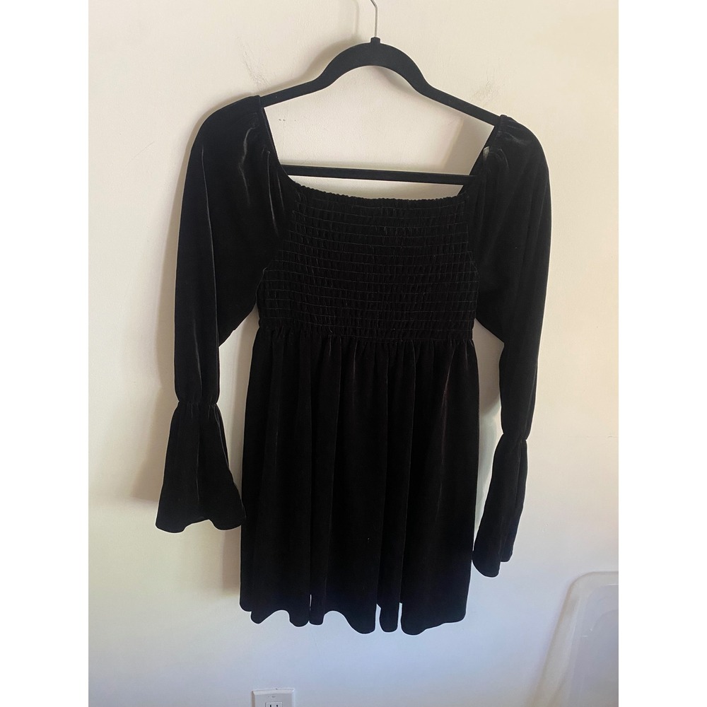 Celebrity‎ Pink Black Velvet Smocked Mini Dress Long Bell Sleeve Square Neck S